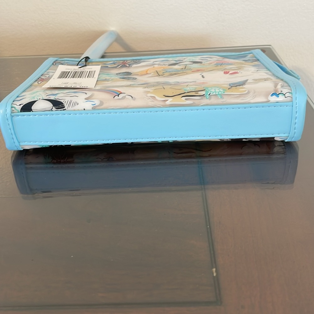 Vera Bradley Clear Beach Wristlet - Picture 5 of 8